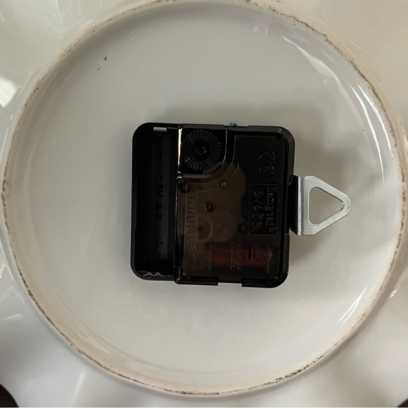 11” Custom Handmade Plate Clock BEAUTIFUL!! - Picture 7 of 7